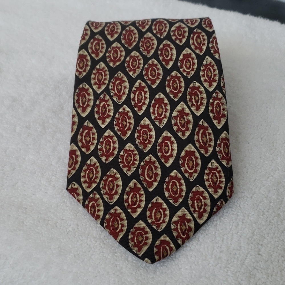 Kenneth Cole tie